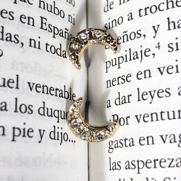 Alquimia Jewelry - 5/35 PAVE GOLD MOON STUD EARRINGS